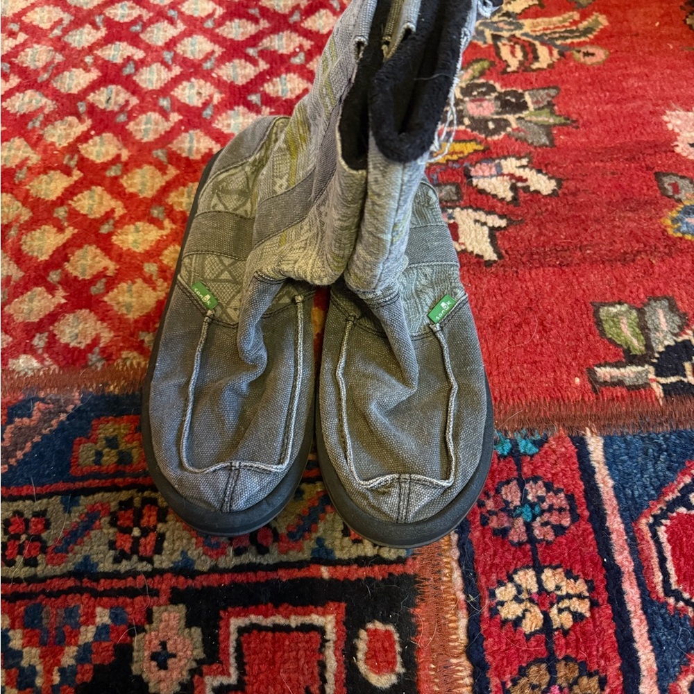 Sanuk Gray Canvas Slip-On Boots with Green Tabs